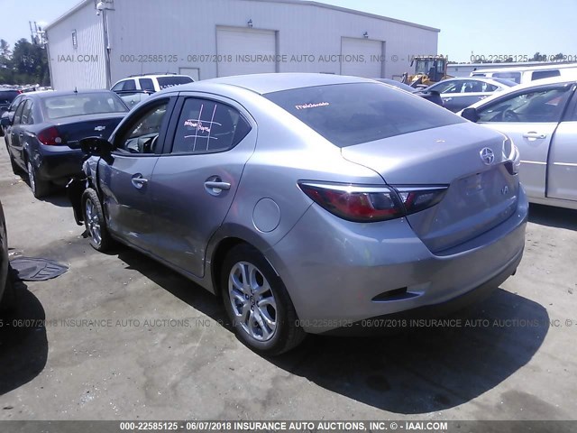 3MYDLBZV9GY131397 - 2016 TOYOTA SCION IA SILVER photo 3