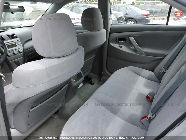 4T1BF3EK5AU050370 - 2010 TOYOTA CAMRY SE/LE/XLE GRAY photo 8