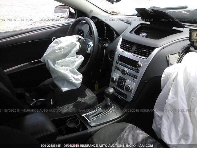 1G1ZC5E13BF348168 - 2011 CHEVROLET MALIBU 1LT 银色 照片 5