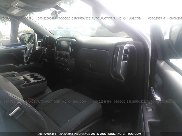 3GCUKREC9GG373661 - 2016 CHEVROLET SILVERADO K1500 LT WHITE photo 5