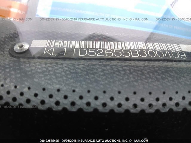 KL1TD52655B300409 - 2005 CHEVROLET AVEO LS TURQUOISE photo 9