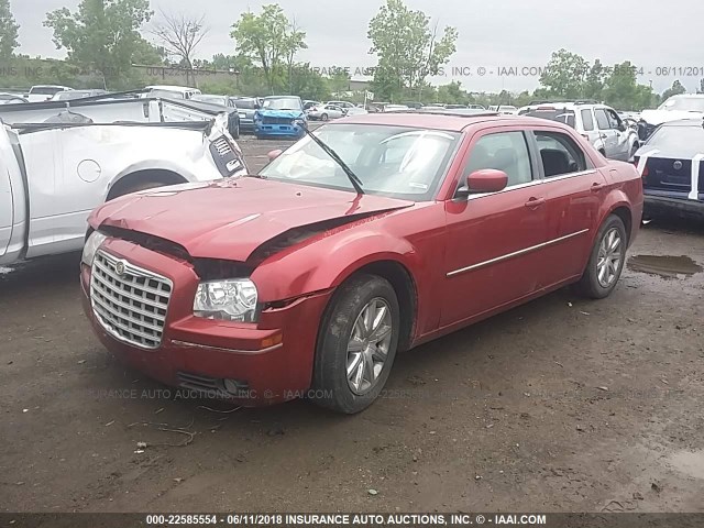 2C3KA53G18H201736 - 2008 CHRYSLER 300 TOURING RED photo 2