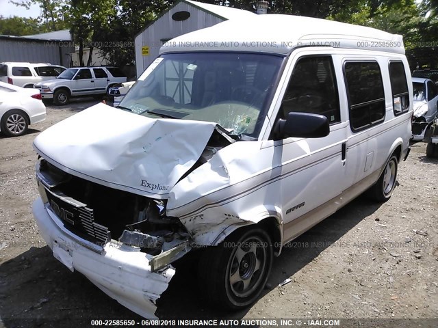 1GDDM19W6XB517784 - 1999 GMC SAFARI XT WHITE photo 2