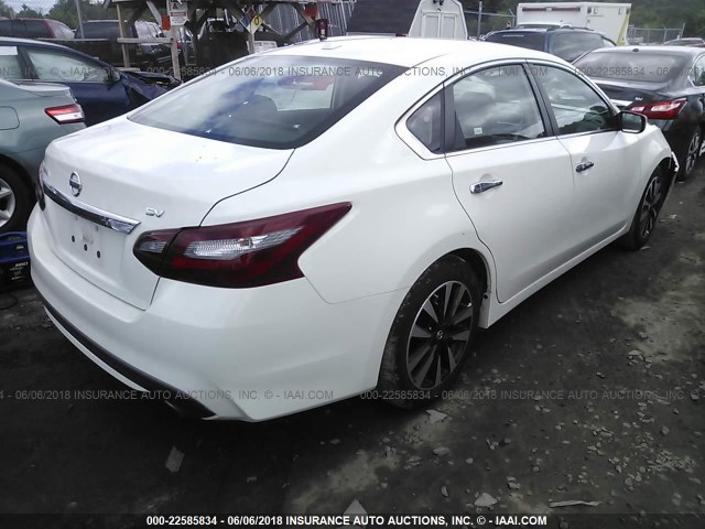 1N4AL3APXJC207266 - 2018 NISSAN ALTIMA 2.5/S/SV/SL/SR WHITE photo 4