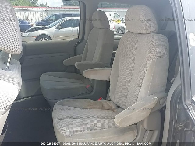 KNDMH4C71B6387507 - 2011 KIA SEDONA EX GRAY photo 8