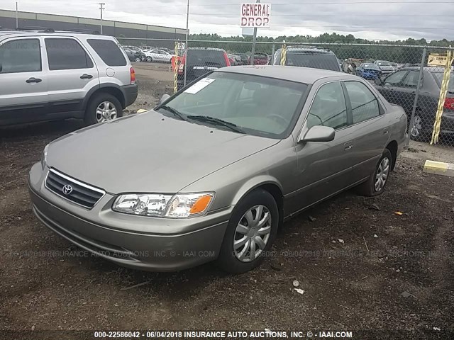 4T1BF22K0YU093247 - 2000 TOYOTA CAMRY LE/XLE GRAY photo 2