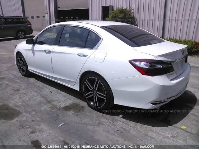 1HGCR2F5XHA068461 - 2017 HONDA ACCORD SPORT 白色 照片 3
