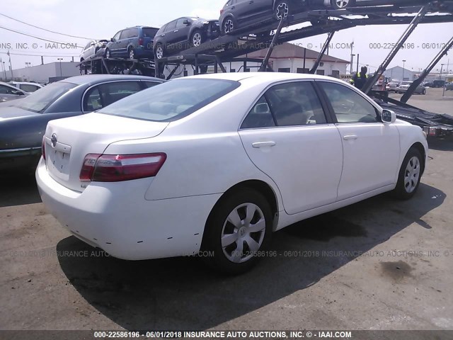 4T1BE46K09U814645 - 2009 TOYOTA CAMRY SE/LE/XLE WHITE photo 4