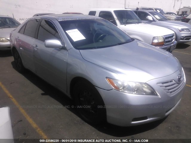 JTNBE46K673067880 - 2007 TOYOTA CAMRY NEW GENERAT CE/LE/XLE/SE SILVER photo 1