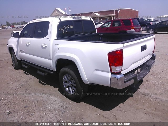 5TFAZ5CN3HX030286 - 2017 TOYOTA TACOMA DBL CAB/SR5/TRD SPORT/OR WHITE photo 3