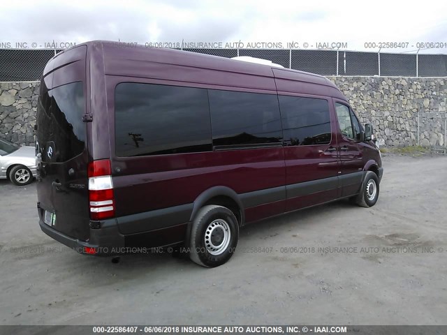 WDZPE8CC0D5732156 - 2013 MERCEDES-BENZ SPRINTER 2500 MAROON photo 4