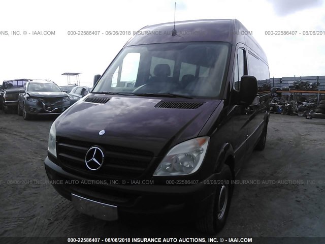 WDZPE8CC0D5732156 - 2013 MERCEDES-BENZ SPRINTER 2500 MAROON photo 6