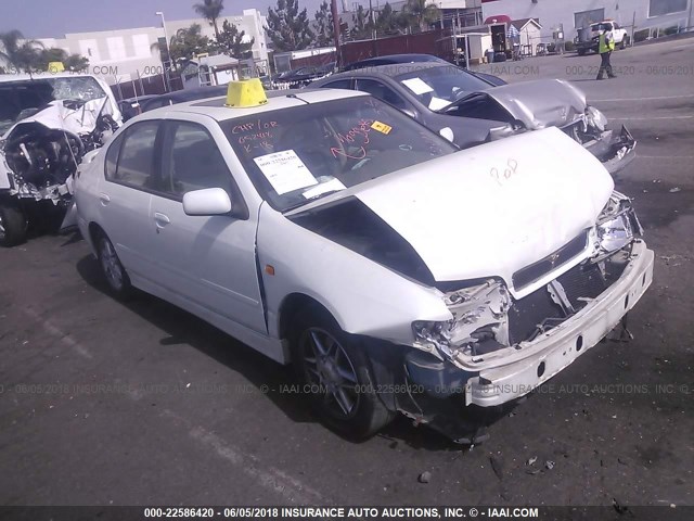 JNKCP11A3YT312490 - 2000 INFINITI G20 WHITE photo 1