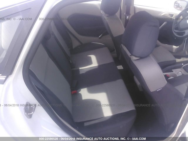 3FADP4AJXCM134890 - 2012 FORD FIESTA S 白色 照片 8