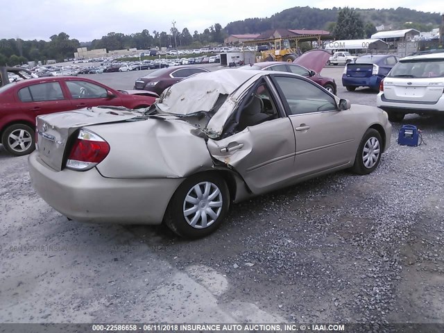 4T1BE32K95U035559 - 2005 TOYOTA CAMRY LE/XLE/SE ოქროსფერი ფოტო 4