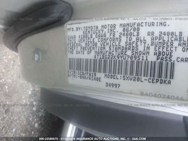 4T1BG22K9YU709511 - 2000 TOYOTA CAMRY CE/LE/XLE SILVER photo 9