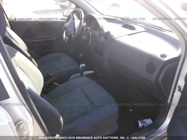 KL1TD66658B175061 - 2008 CHEVROLET AVEO LS SILVER photo 5