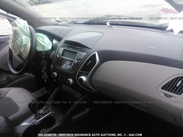 KM8JU3AC5BU285434 - 2011 HYUNDAI TUCSON GLS/LIMITED ფერფლისფერი ფოტო 5