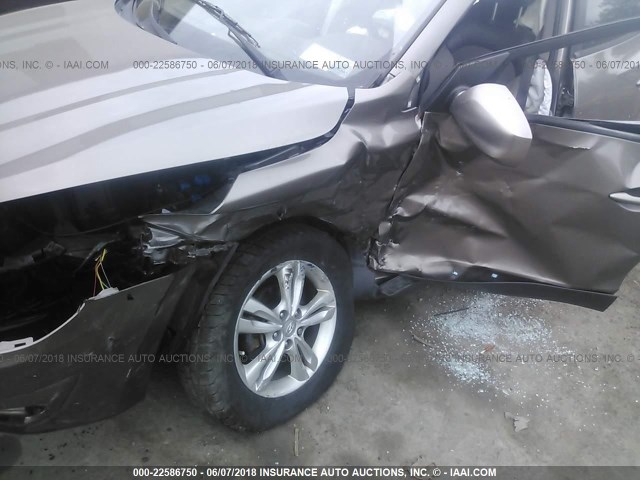 KM8JU3AC5BU285434 - 2011 HYUNDAI TUCSON GLS/LIMITED ფერფლისფერი ფოტო 6