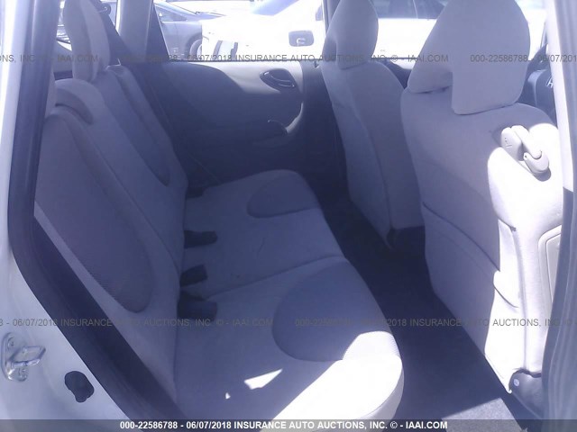 JHMGD38607S024096 - 2007 HONDA FIT S WHITE photo 8