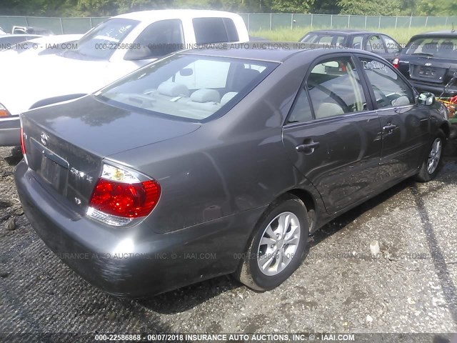 4T1BF30K86U632316 - 2006 TOYOTA CAMRY LE/XLE/SE ნაცრისფერი ფოტო 4