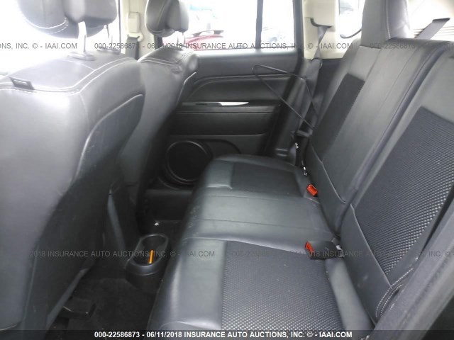 1C4NJDEB2FD396745 - 2015 JEEP COMPASS LATITUDE შავი ფოტო 8