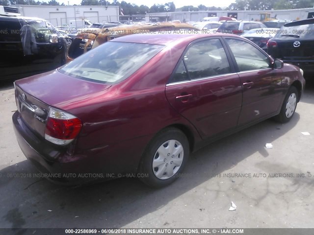 4T1BE32K25U076938 - 2005 TOYOTA CAMRY LE/XLE/SE წითელი ფოტო 4