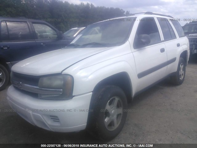 1GNDS13S252194838 - 2005 CHEVROLET TRAILBLAZER LS/LT WHITE photo 2