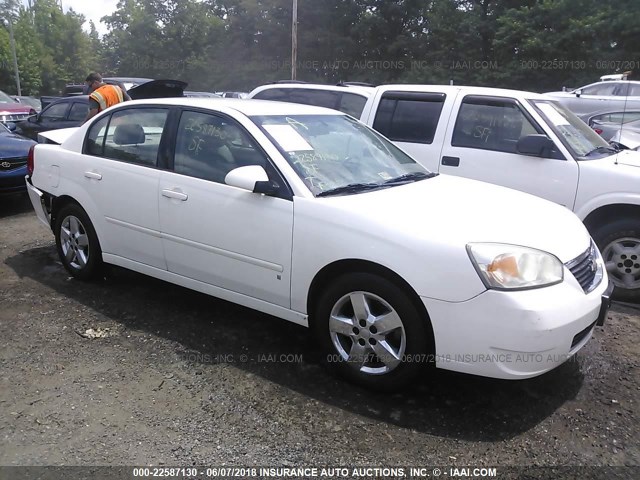 1G1ZT58N58F107400 - 2008 CHEVROLET MALIBU LT/CLASSIC WHITE photo 1