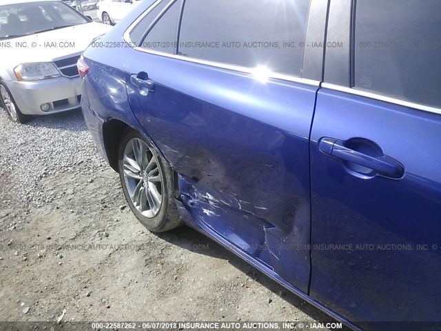 4T1BF1FK1GU603785 - 2016 TOYOTA CAMRY LE/XLE/SE/XSE BLUE photo 6