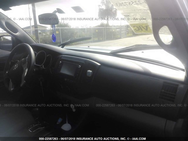 5TFJX4GN7EX035514 - 2014 TOYOTA TACOMA DOUBLE CAB ვერცხლისფერი ფოტო 5