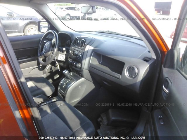 1C4NJRFB2CD570031 - 2012 JEEP PATRIOT LATITUDE ORANGE photo 5