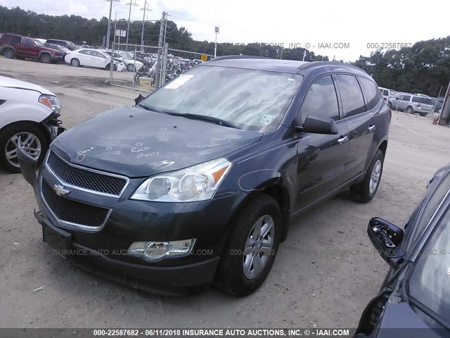 1GNKRFED0CJ316033 - 2012 CHEVROLET TRAVERSE LS GRAY photo 2