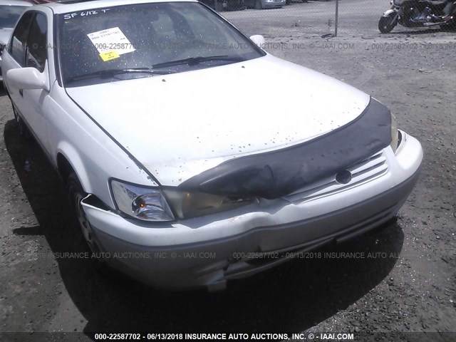4T1BG22K4XU891228 - 1999 TOYOTA CAMRY CE/LE/XLE WHITE photo 6