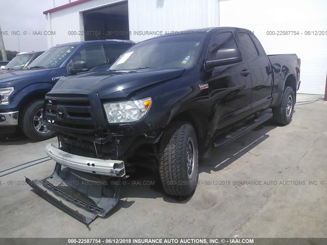5TFUY5F1XBX166186 - 2011 TOYOTA TUNDRA DOUBLE CAB SR5 BLACK photo 2