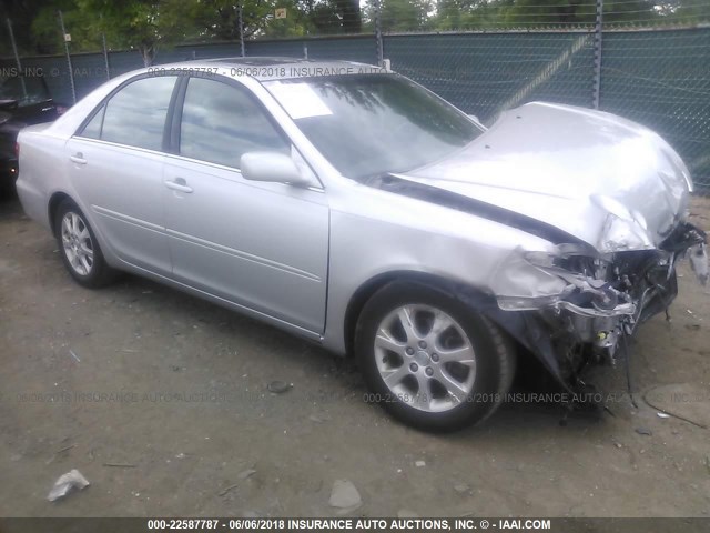 4T1BF30K65U604643 - 2005 TOYOTA CAMRY LE/XLE/SE 银色 照片 1