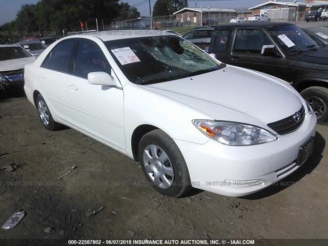 4T1BE32K04U327616 - 2004 TOYOTA CAMRY LE/XLE/SE თეთრი ფოტო 1
