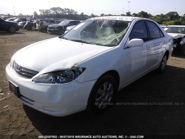 4T1BE32K04U327616 - 2004 TOYOTA CAMRY LE/XLE/SE თეთრი ფოტო 2