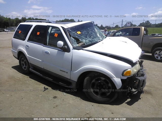 5LMRU27A4YLJ15404 - 2000 LINCOLN NAVIGATOR 白色 照片 1