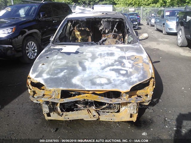 JN1DA31A82T303054 - 2002 NISSAN MAXIMA GLE/SE WHITE photo 6