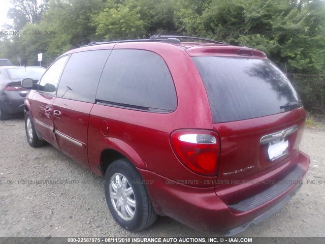 2C4GP54L85R581918 - 2005 CHRYSLER TOWN & COUNTRY TOURING RED photo 3