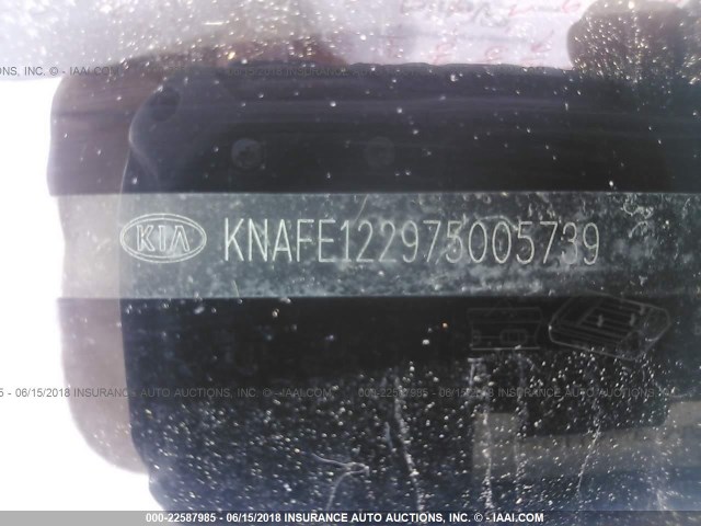 KNAFE122975005739 - 2007 KIA SPECTRA EX/LX SILVER photo 9