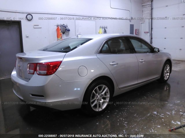1G11D5RR5DF115566 - 2013 CHEVROLET MALIBU 1LT 银色 照片 4