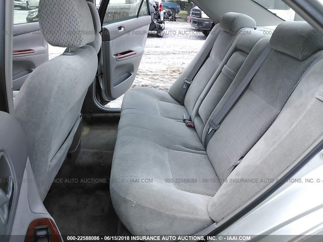 4T1BE32K23U146872 - 2003 TOYOTA CAMRY LE/XLE/SE ვერცხლისფერი ფოტო 8