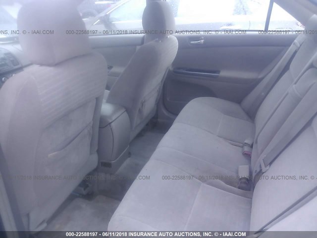 4T1BE30KX5U075426 - 2005 TOYOTA CAMRY LE/XLE/SE მწვანე ფოტო 8