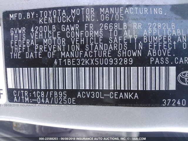 4T1BE32KX5U093289 - 2005 TOYOTA CAMRY LE/XLE/SE ვერცხლისფერი ფოტო 9