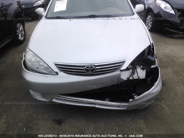 4T1BE32K55U945306 - 2005 TOYOTA CAMRY LE/XLE/SE ვერცხლისფერი ფოტო 6