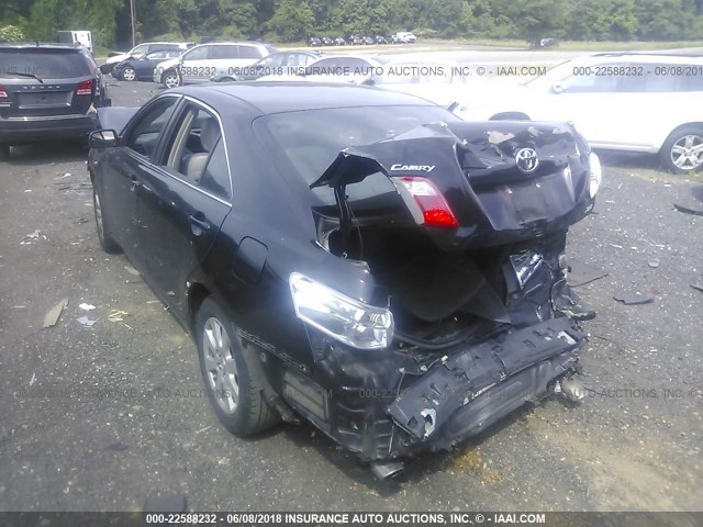 4T1BK46K18U576263 - 2008 TOYOTA CAMRY LE/XLE/SE შავი ფოტო 3