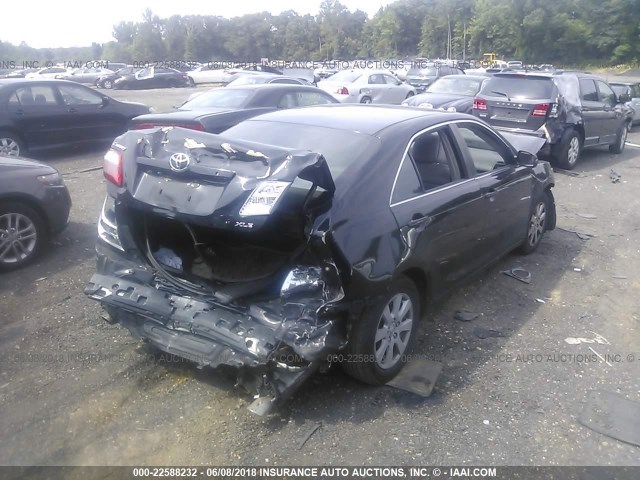 4T1BK46K18U576263 - 2008 TOYOTA CAMRY LE/XLE/SE შავი ფოტო 4