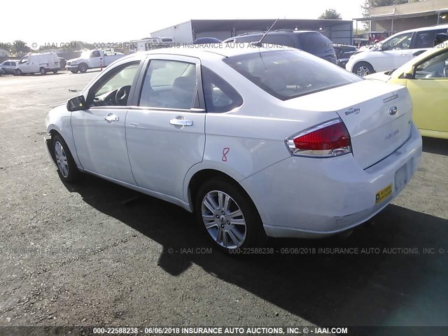 1FAHP3HN8BW115189 - 2011 FORD FOCUS SEL WHITE photo 3